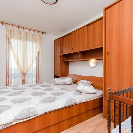 Apartments Albina 洛帕 外观 照片