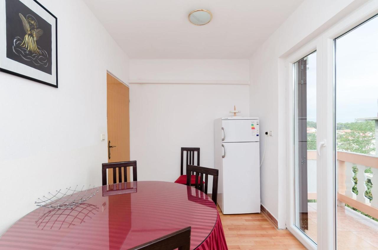 Apartments Albina 洛帕 外观 照片
