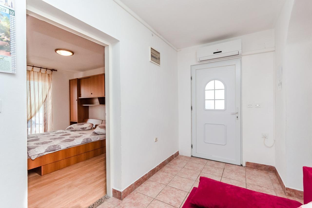 Apartments Albina 洛帕 外观 照片